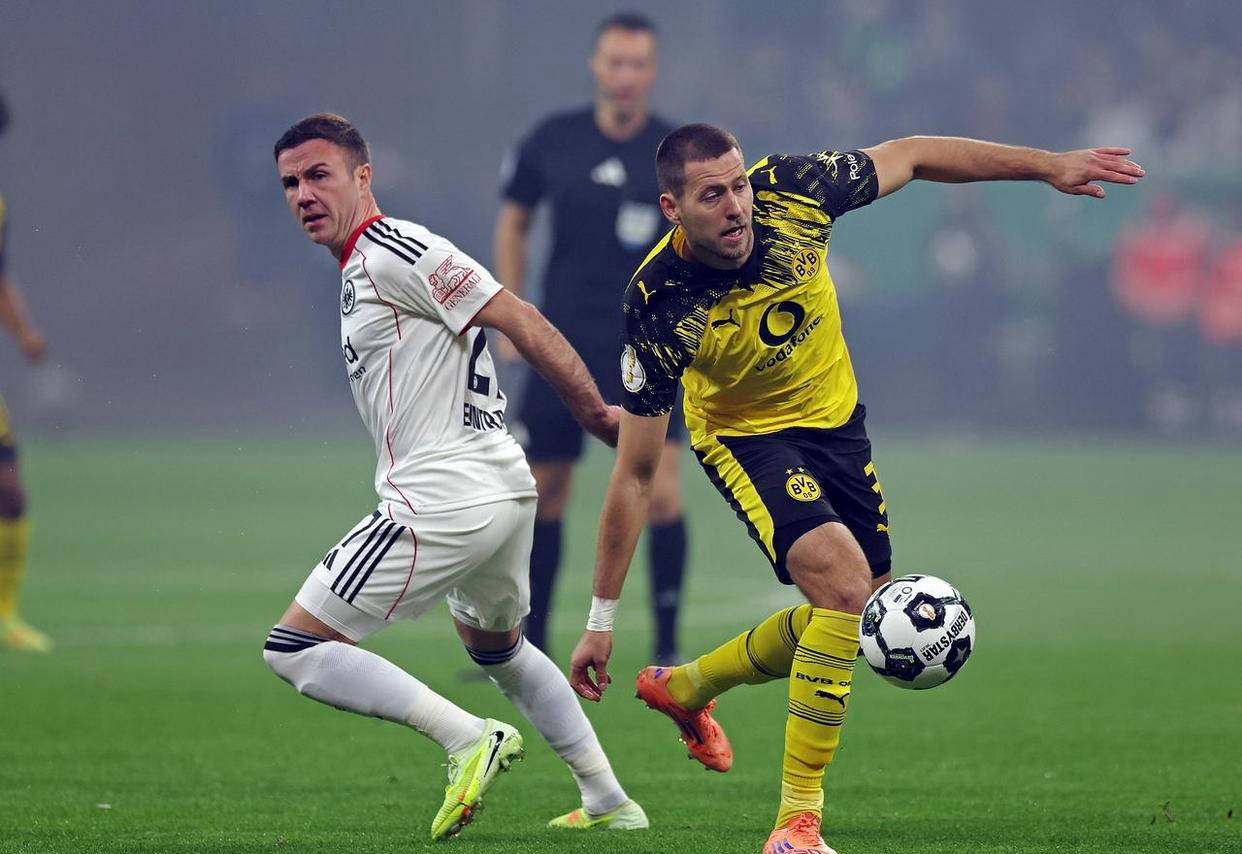 姆巴佩：当你为大俱乐部效力时外界总是议论纷纷，我们要团结（姆巴佩：身处豪门难免被议论，关键是保持团结）