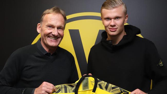 比萨1-0克雷莫内塞，伊德里萨-图雷一击制胜（伊德里萨-图雷建功，比萨1-0小胜克雷莫内塞）