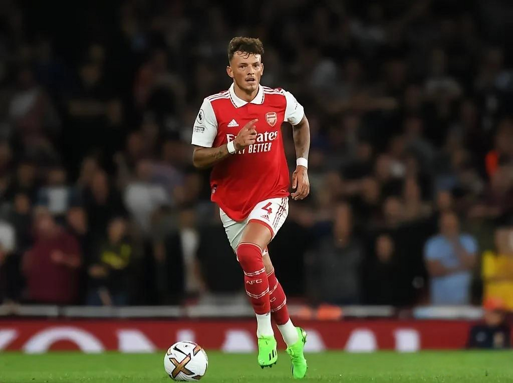 记者：韩国裁判见家人时非常痛苦，孩子问他们能否别当裁判了（记者称韩国裁判与家人相聚倍感痛苦，孩子劝其别再当裁判）