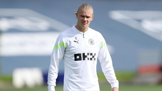 王者回归！博格巴雨中亮相法甲，过去816天他经历了什么？（博格巴雨中重返法甲：阔别816天，他经历了什么？）