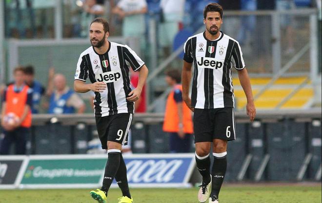 里程碑！东契奇职业生涯常规赛总篮板突破4000大关（东契奇达成里程碑：生涯常规赛篮板突破4000）