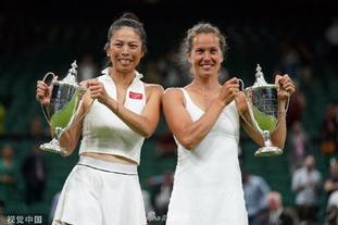 欧冠：巴黎客场2-1逆转曼联（欧冠赛场，巴黎客场2比1翻盘曼联）