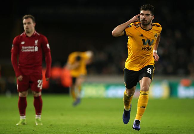 杜兰特关键中投命中，全场欢呼（杜兰特命中关键中投，引爆全场欢呼）